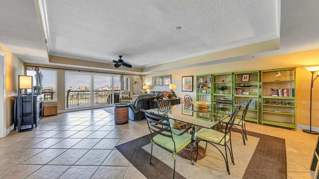 Harbor Landing 203B - Spacious Condo With Views Of The Harbor And Gulf Destin United States
